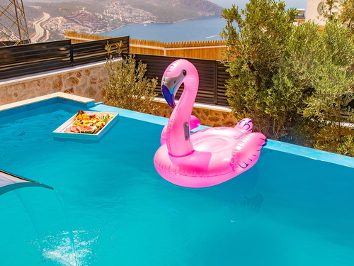  gece  -  Kasım
  | Kalkan Akbel’de Kısmi Deniz Manzaralı & Jakuzili Balayı Villası | Ücretsiz Kahvaltı ve Site Avantajlı Tatil Evi
